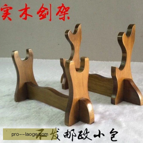 花剑抱架稳定决定攻防，脚步与手型配合关键